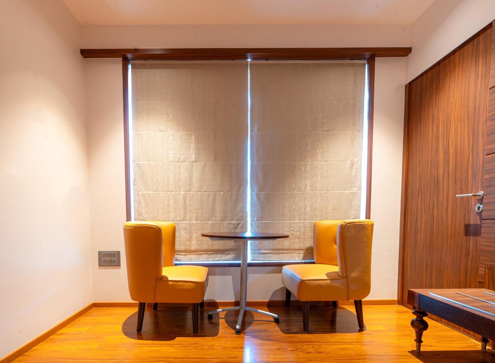 Treebo Premium Heritage Grand -Majiwada Thane Buitenkant foto