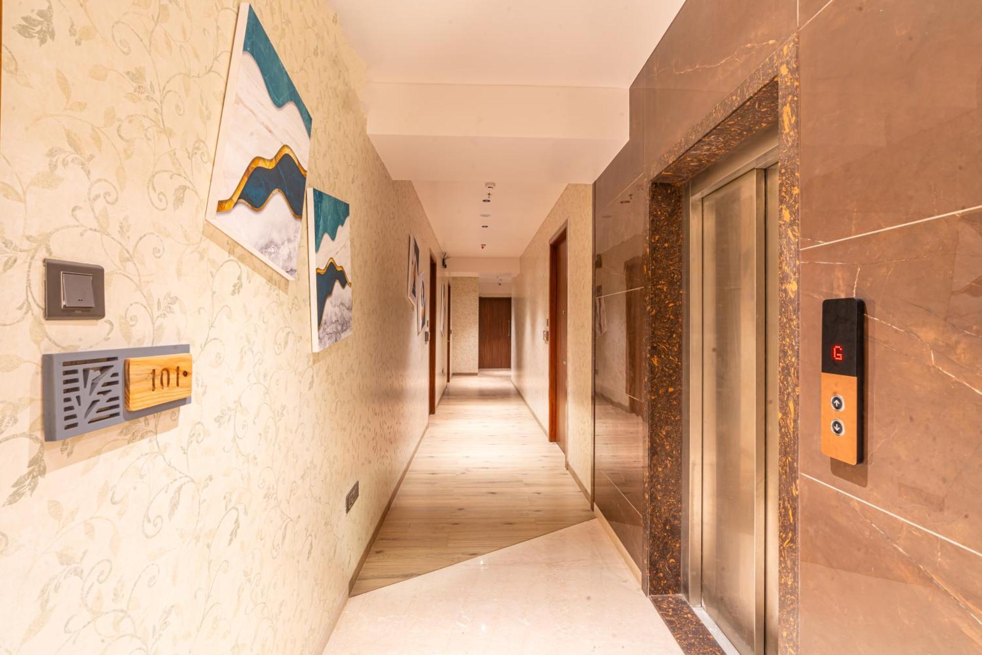 Treebo Premium Heritage Grand -Majiwada Thane Buitenkant foto