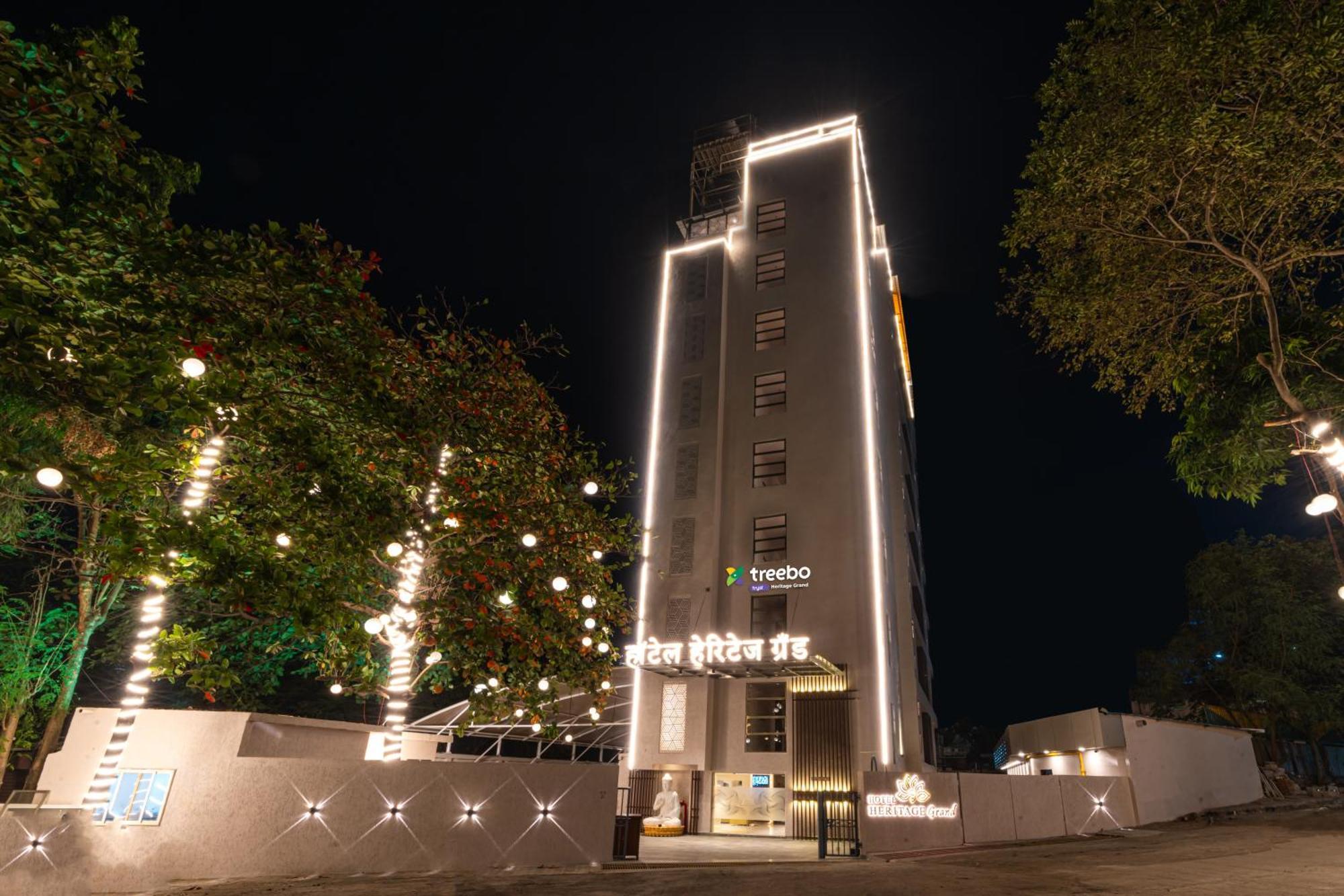 Treebo Premium Heritage Grand -Majiwada Thane Buitenkant foto