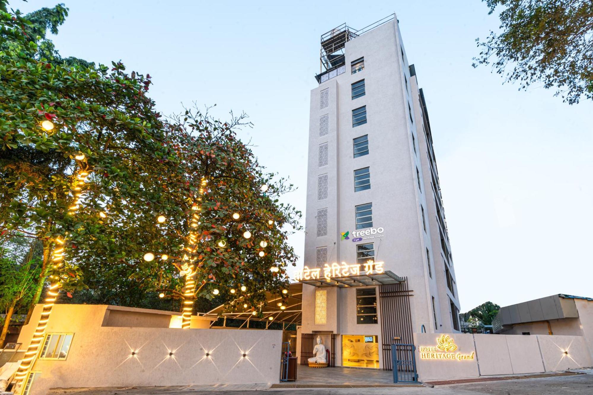 Treebo Premium Heritage Grand -Majiwada Thane Buitenkant foto