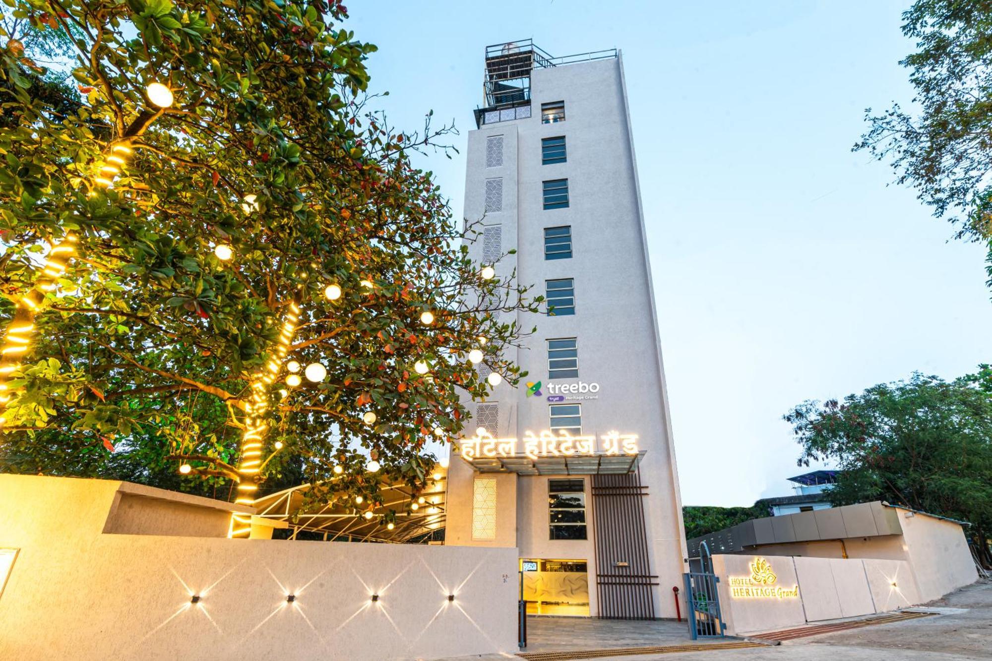 Treebo Premium Heritage Grand -Majiwada Thane Buitenkant foto